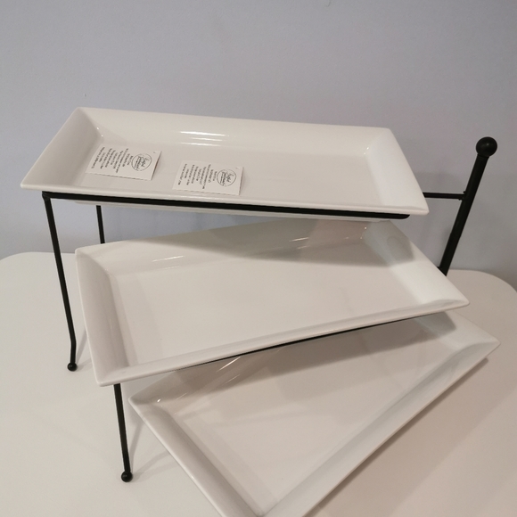 3-Tiered porcelain serving set with metal rack New - Picture 2 of 4